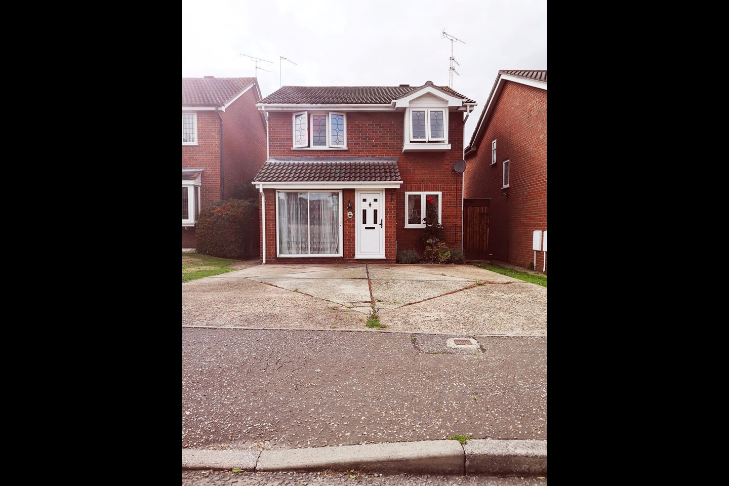 ClactonOnSea 4 Bed Detached House, Greenacres, CO15 To Rent Now for £1,350.00 p/m