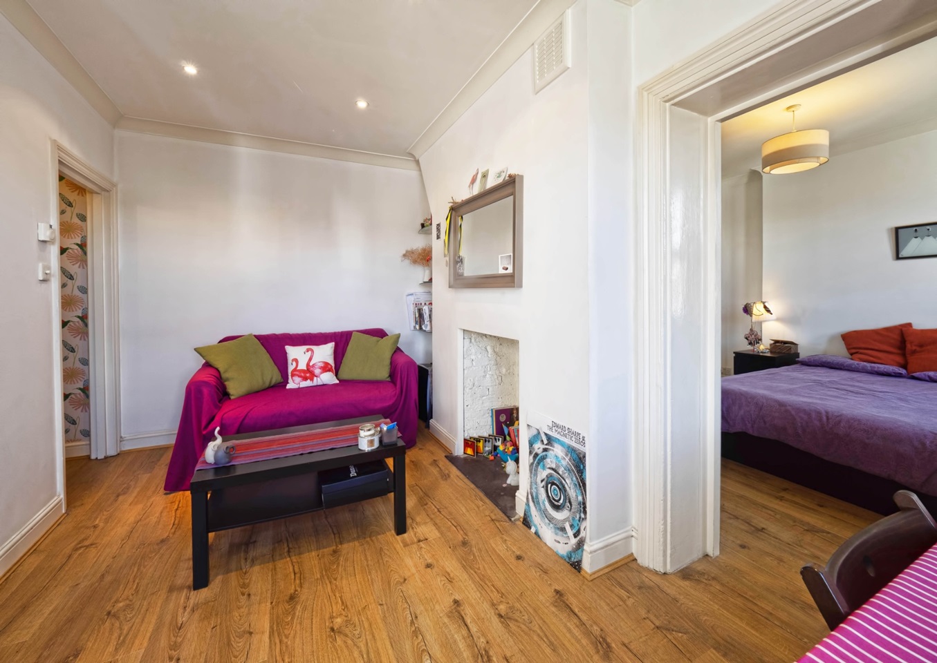 London 1 Bed Flat, Irving Road, W14 To Rent Now for £1,600.00 p/m