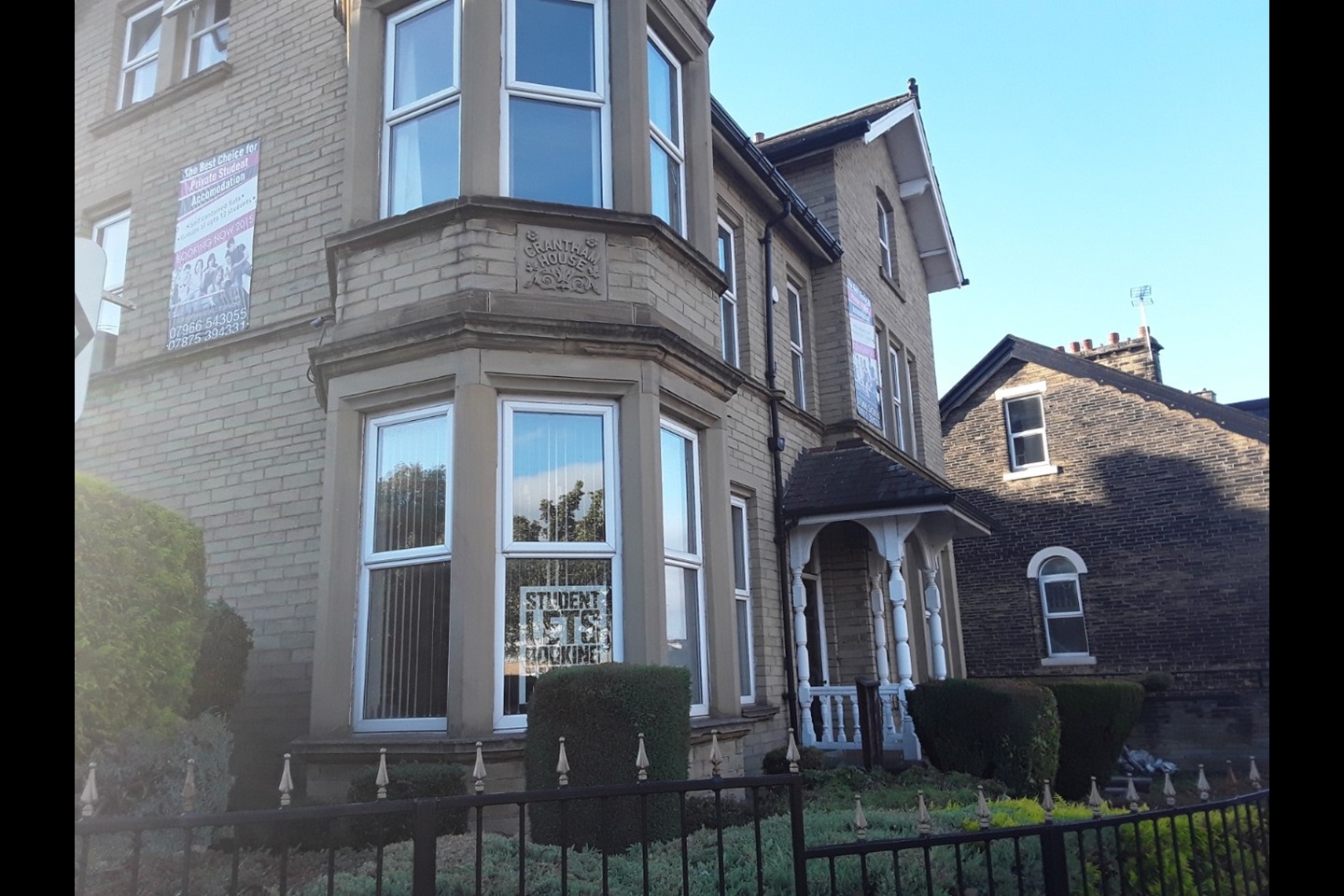 Bradford Room in a Shared House, Laisteridge Lane, BD7 To Rent Now