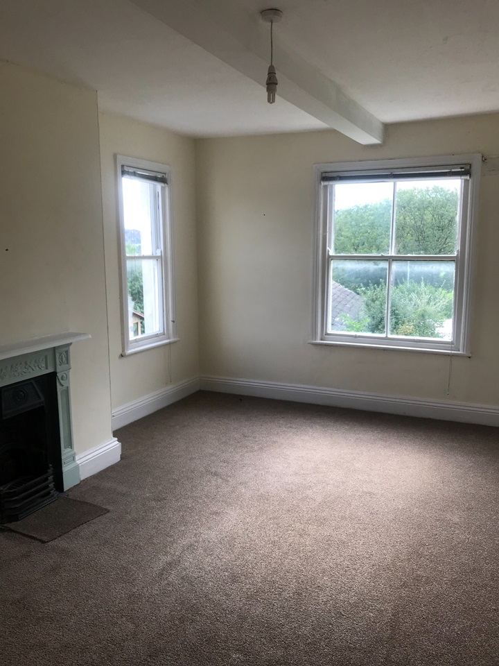 Liversedge 2 Bed Terraced House, Norristhorpe Lane, WF15 To Rent