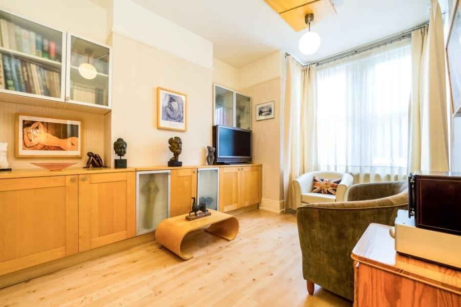 Barking 1 Bed Terraced House, Monteagle Avenue, IG11 To Rent Now