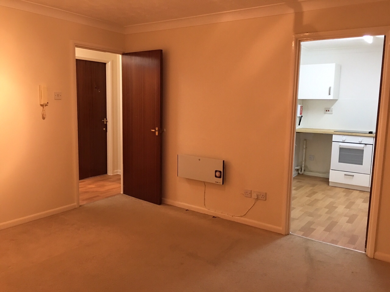 Southampton 2 Bed Flat, Coxford Close, SO16 To Rent Now for £995.00 p/m