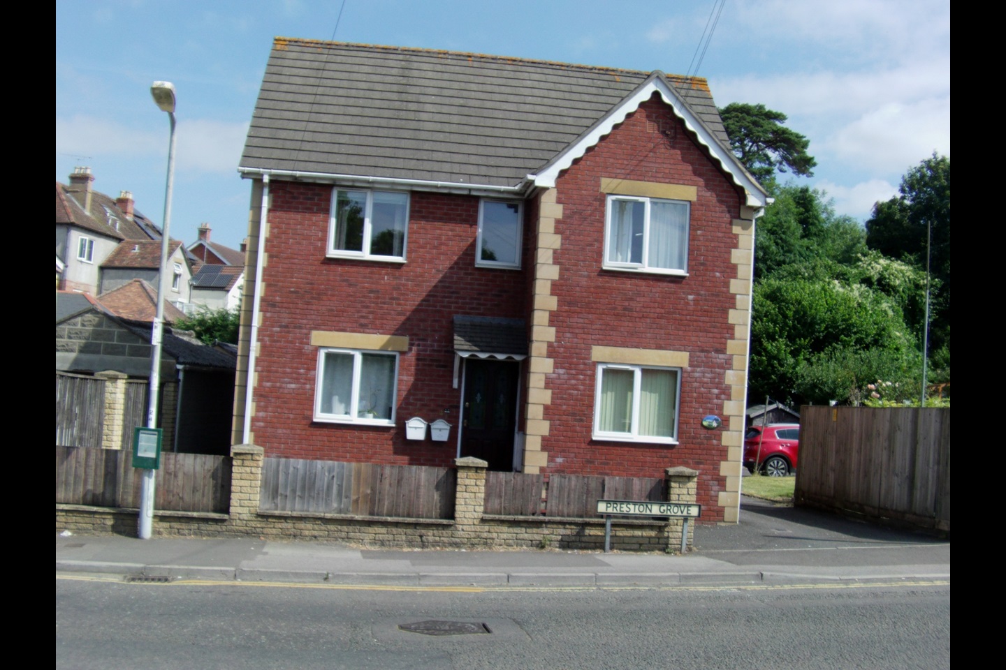 Yeovil 1 Bed Flat, Lodge Gardens, BA20 To Rent Now for £650.00 p/m