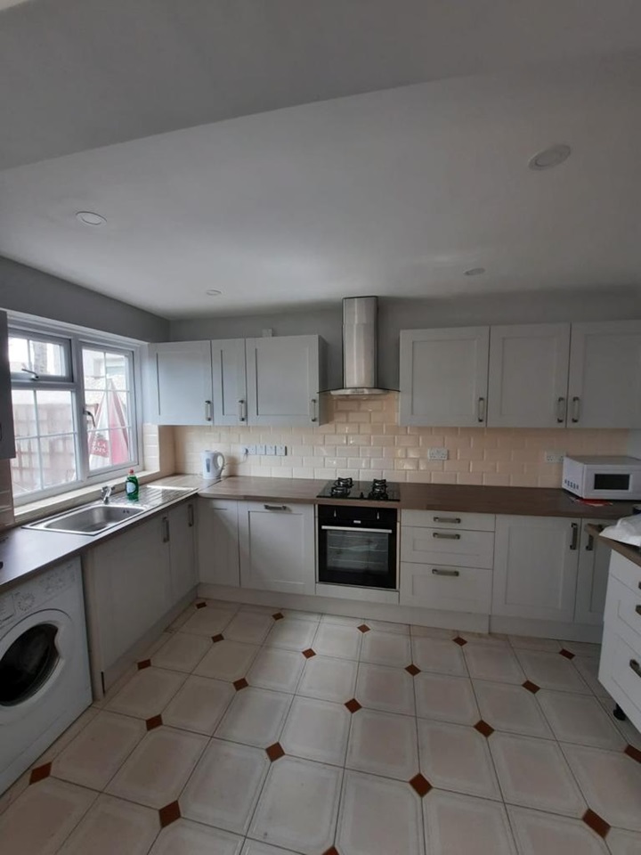 London 4 Bed SemiDetached House, Lingfield Crescent, SE9 To Rent