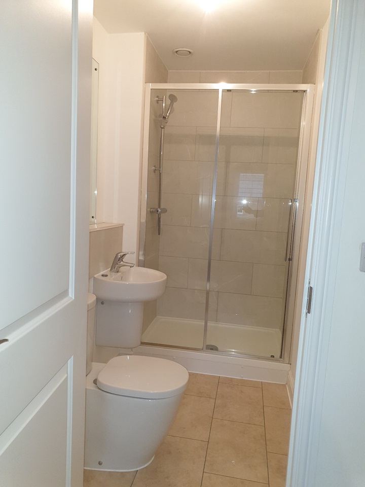 Erith 2 Bed Flat, Rainbow Road, DA8 To Rent Now for £1,650.00 p/m