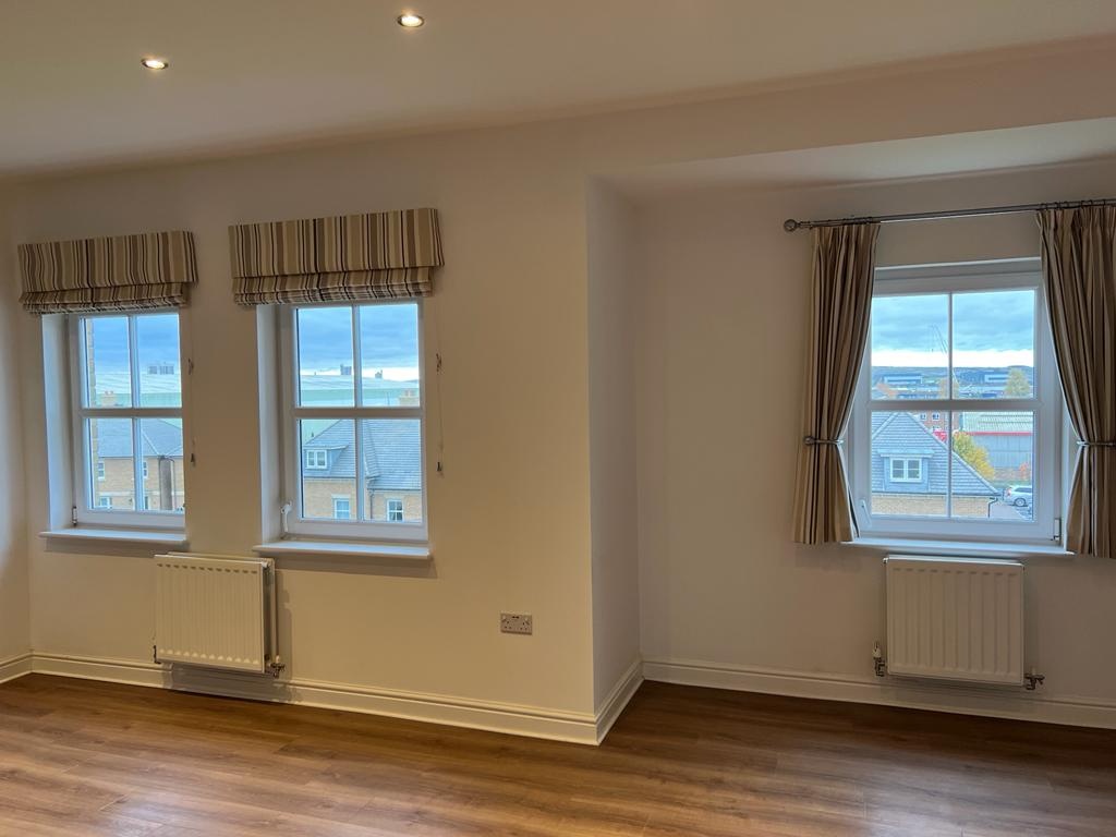 Erith 2 Bed Flat, Rainbow Road, DA8 To Rent Now for £1,650.00 p/m