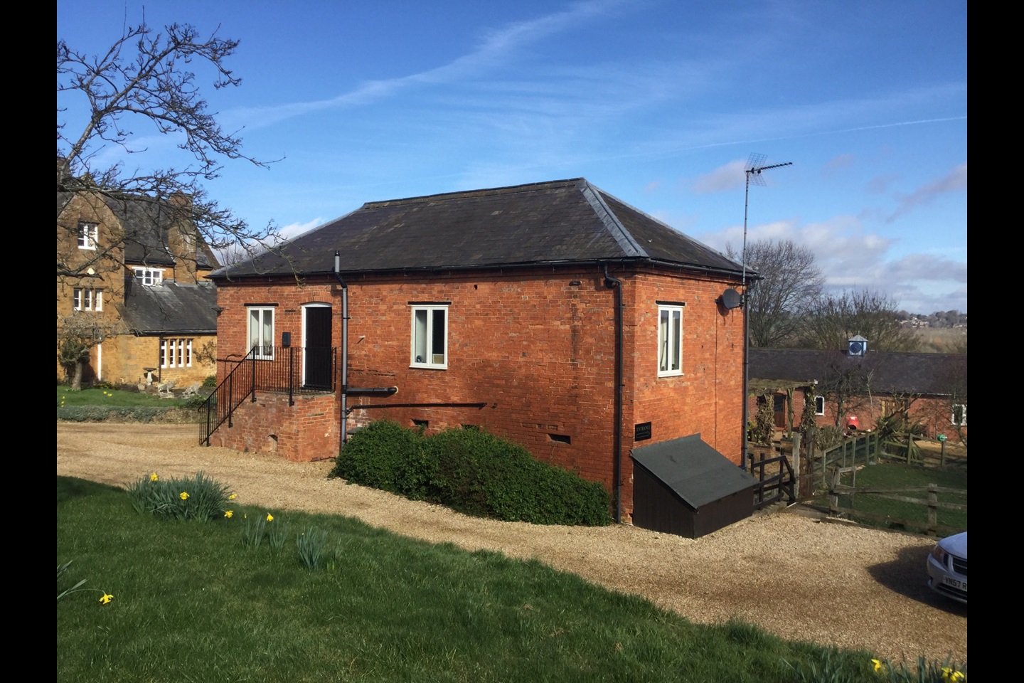 Banbury 1 Bed Flat, Bury Court Farm, OX17 To Rent Now for £845.00 p/m