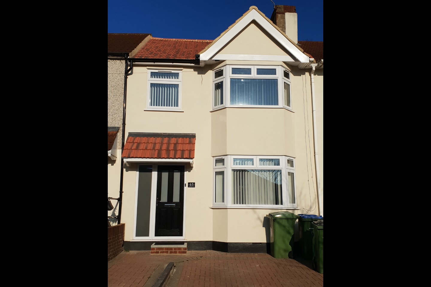 London 3 Bed Terraced House, Rutherglen Road, SE2 To Rent Now for £1,950.00 p/m