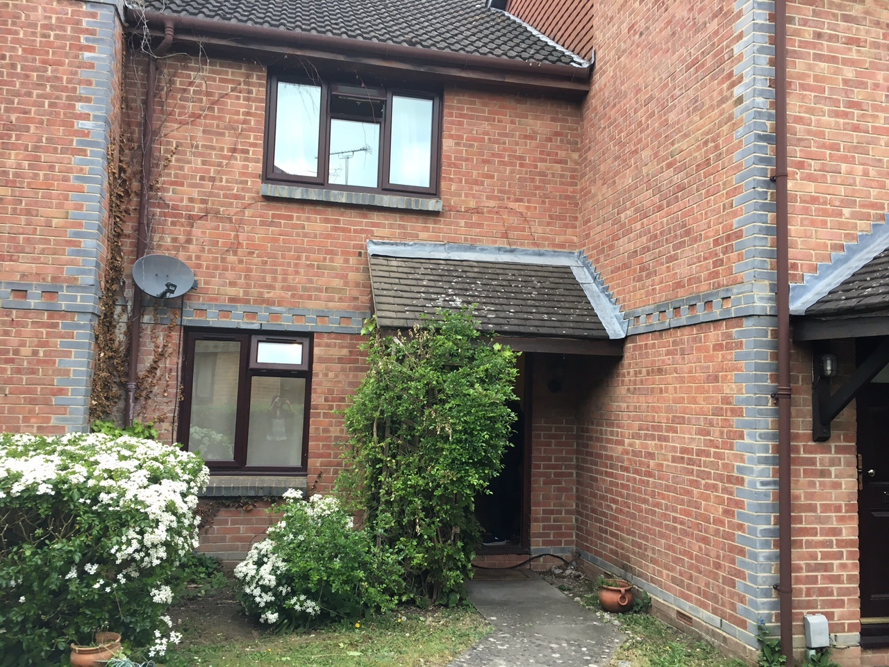 Reading 1 Bed Terraced House, Granby Court, RG1 To Rent Now for £