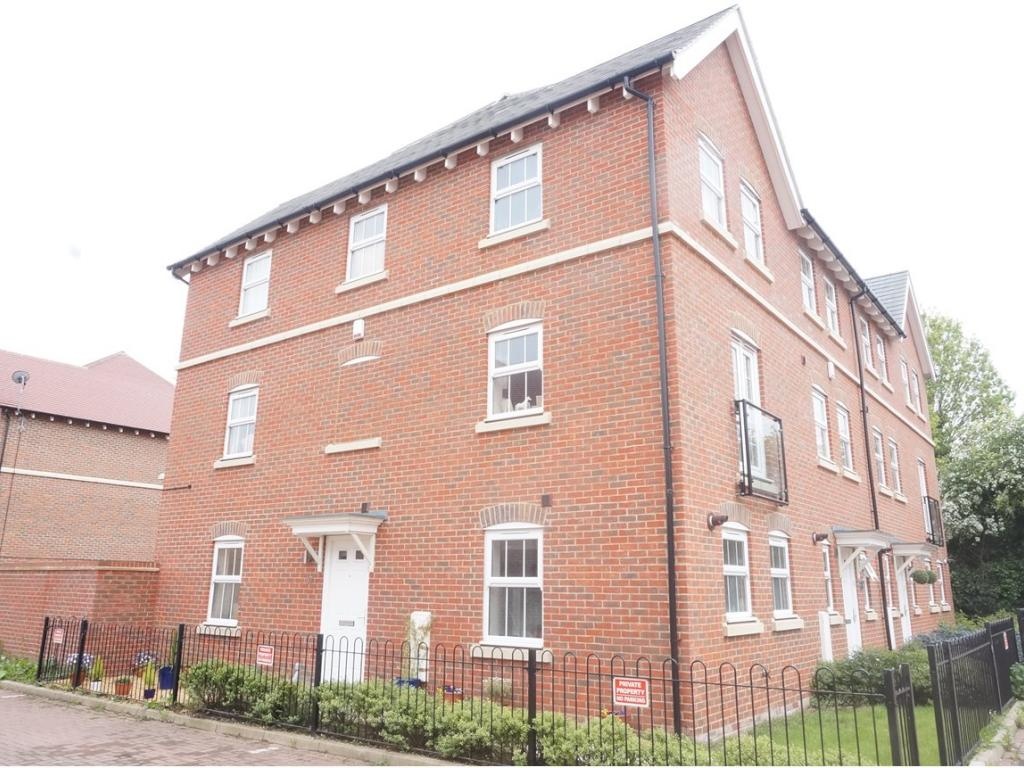 Sittingbourne Room in a Shared House, Easton Drive, ME10 To Rent