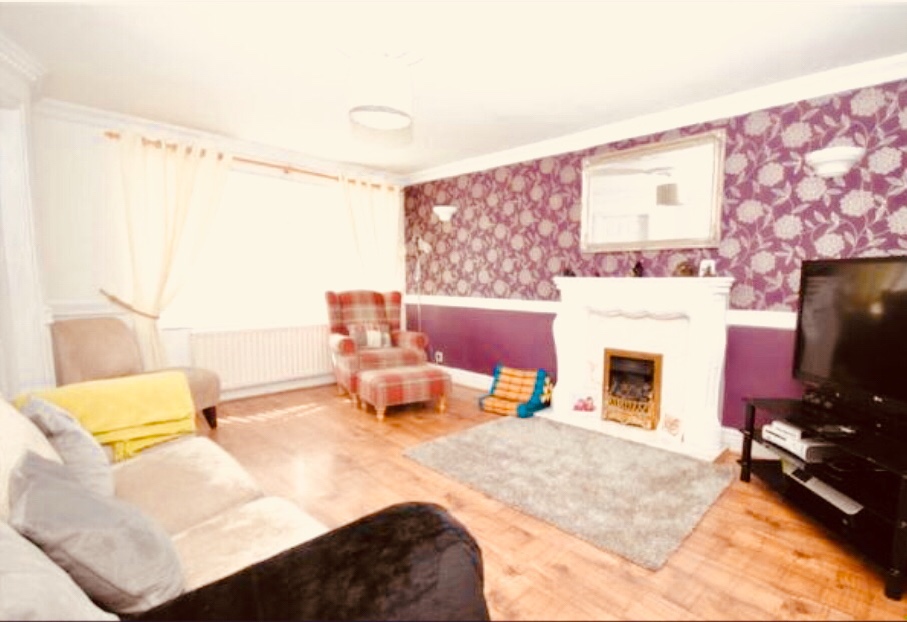 Kippax, Leeds 3 Bed SemiDetached House, Leeds Road, LS25 To Rent