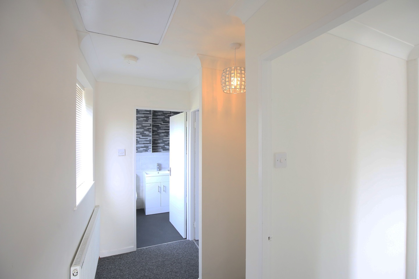 Castleford 3 Bed SemiDetached House, Redhill Avenue, WF10 To Rent