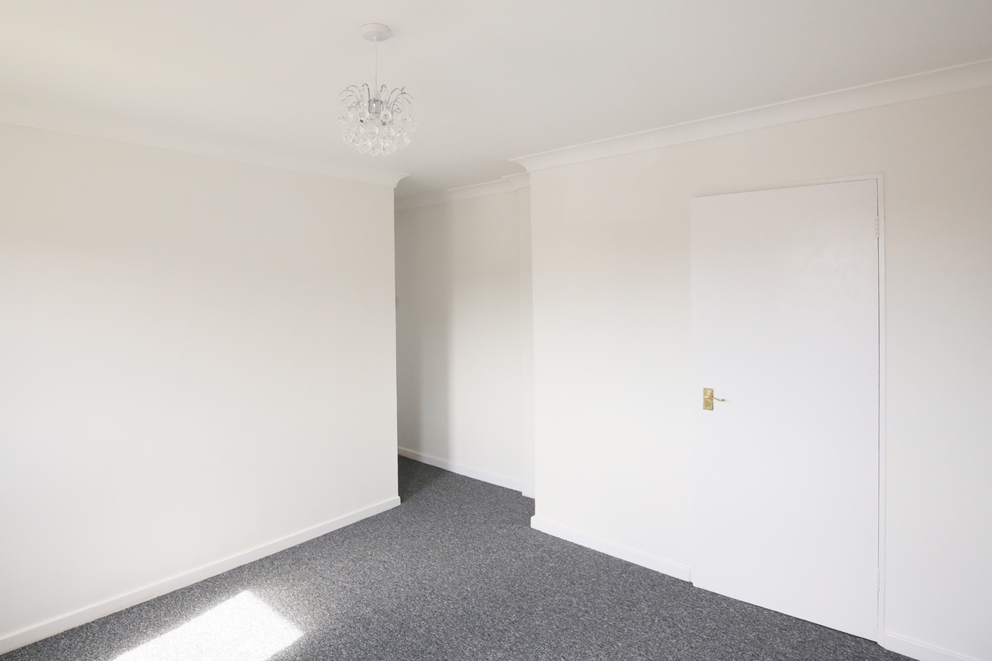 Castleford 3 Bed SemiDetached House, Redhill Avenue, WF10 To Rent