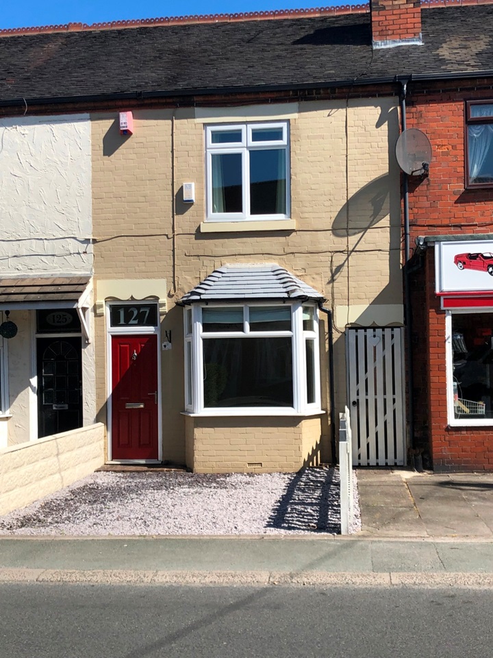 Alsager, StokeOnTrent 2 Bed Terraced House, Talke Road, ST7 To