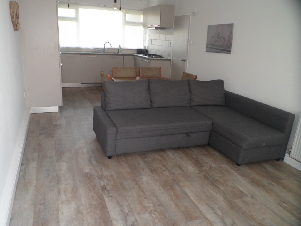 London 2 Bed Flat, Kidbrooke Park Close, SE3 To Rent Now for £1,475