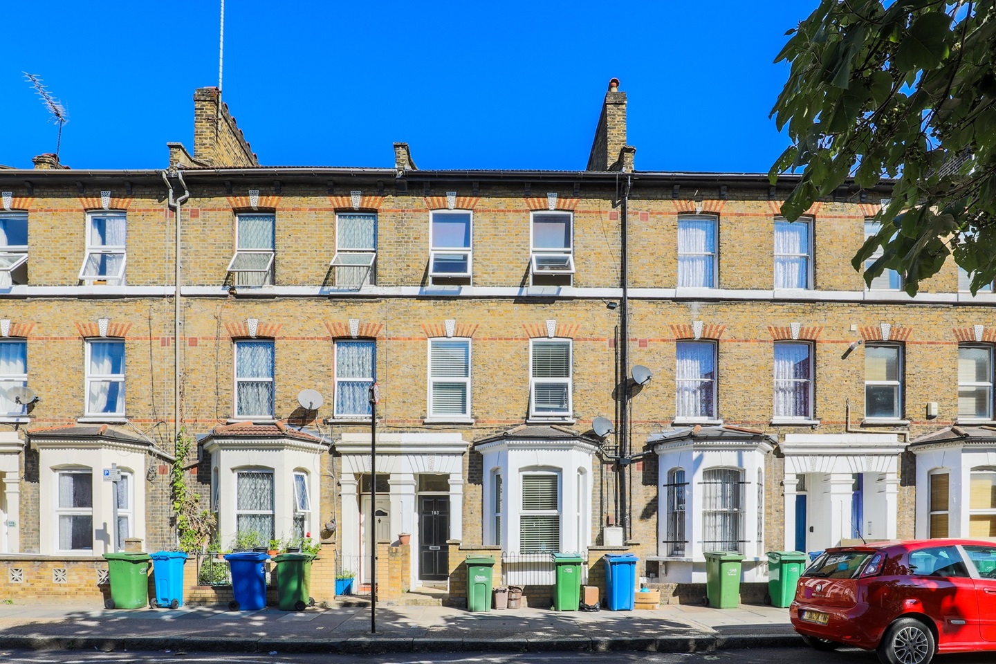 London 1 Bed Flat, Brook Drive, SE11 To Rent Now for £1,500.00 p/m