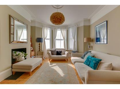 4 Bed Terraced House, Hoppers Road, N21