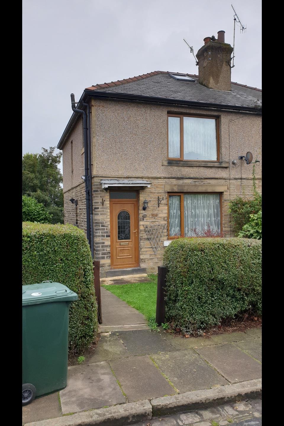 Bradford 3 Bed SemiDetached House, Woodbine Grove, BD10 To Rent Now for £750.00 p/m