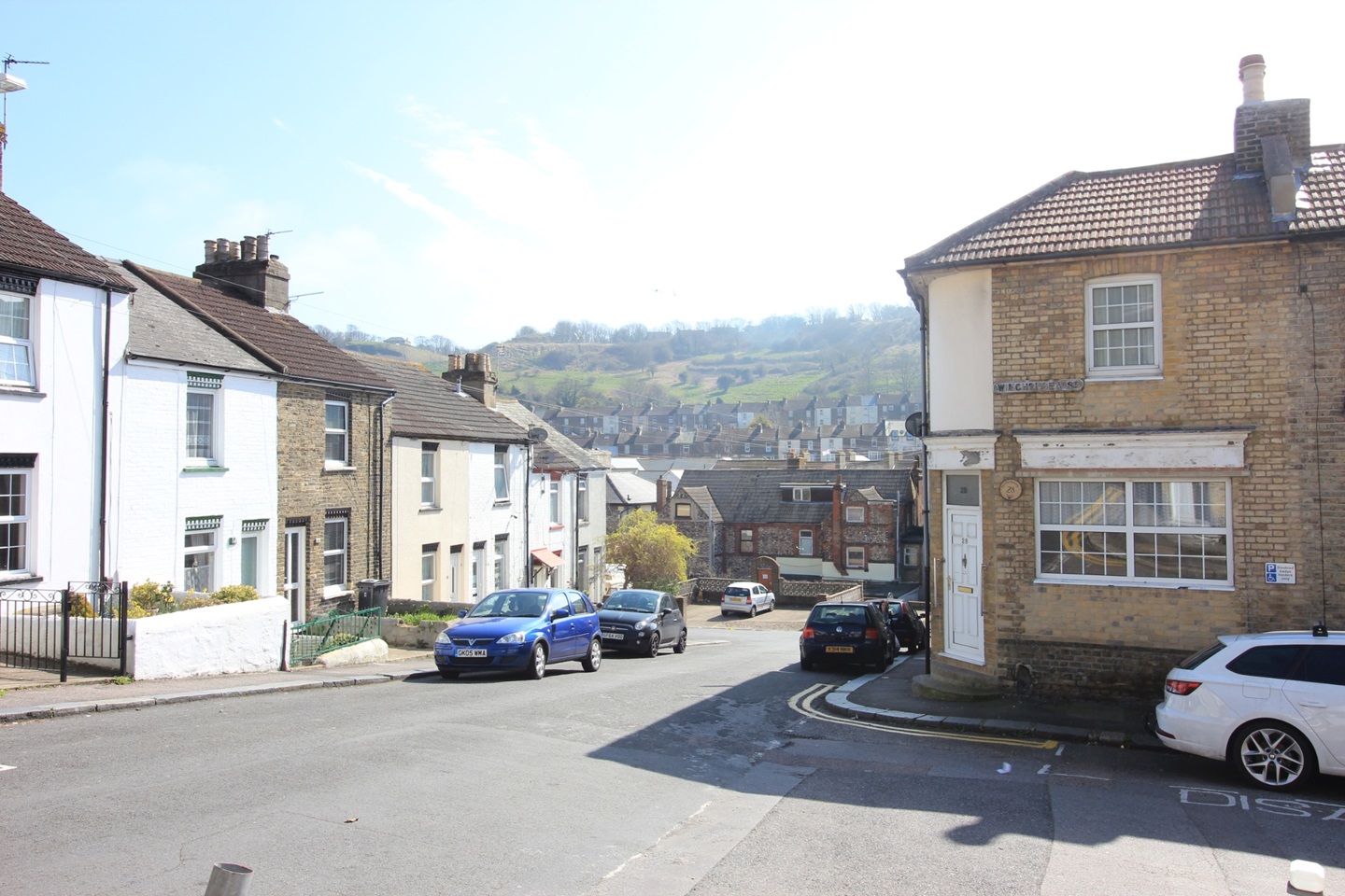 Dover Studio Flat, Winchelsea Street, CT17 To Rent Now for £625.00 p/m