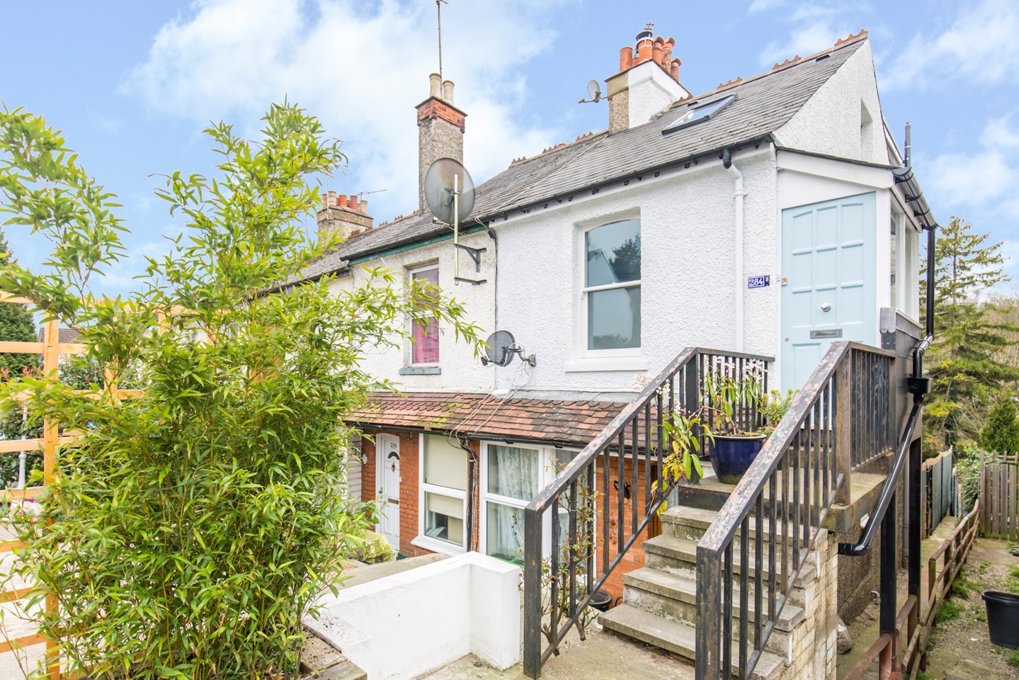 Whyteleafe 2 Bed Godstone Road, CR3 To Rent Now for £