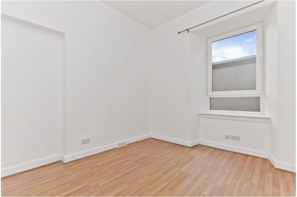 Innerleithen 3 Bed Flat, Miller Street, EH44 To Rent Now for £850.