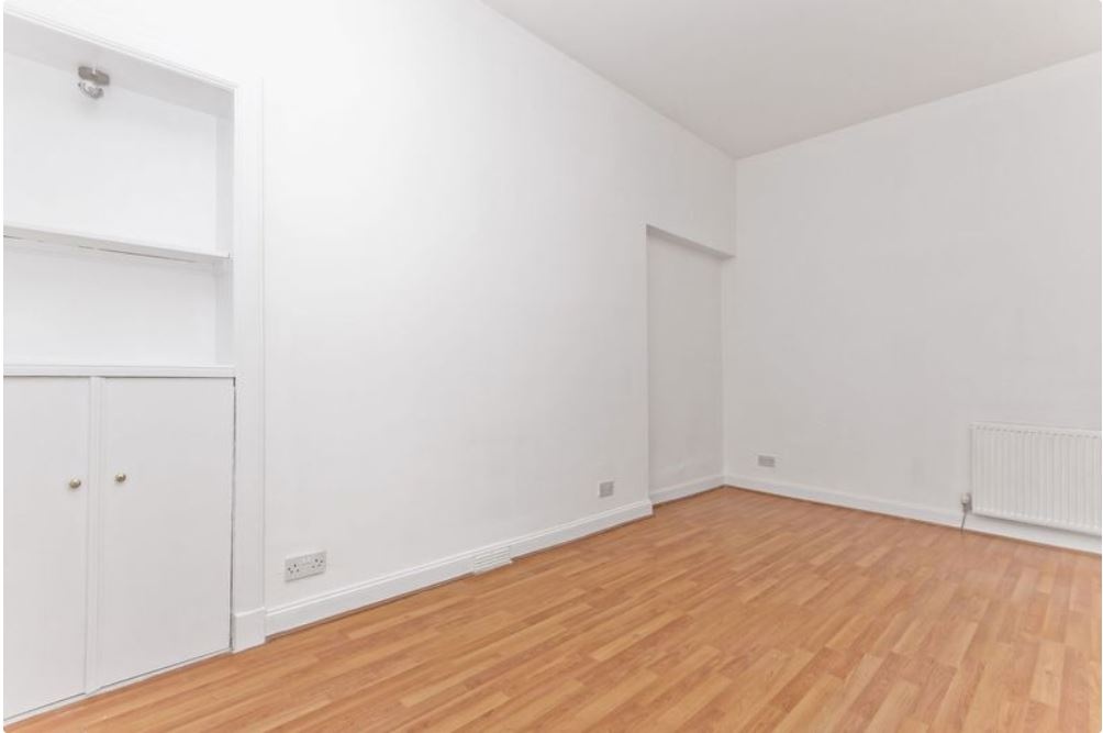 Innerleithen 3 Bed Flat, Miller Street, EH44 To Rent Now for £850.00 p/m