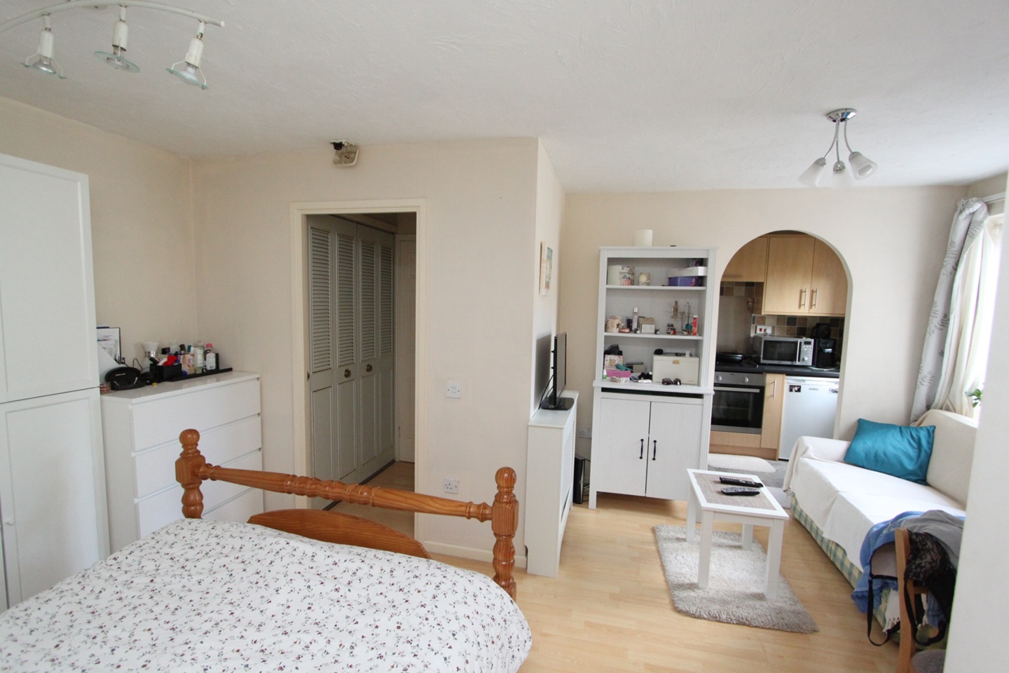Bracknell 1 Bed Flat, Bracknell, RG12 To Rent Now for £850.00 p/m