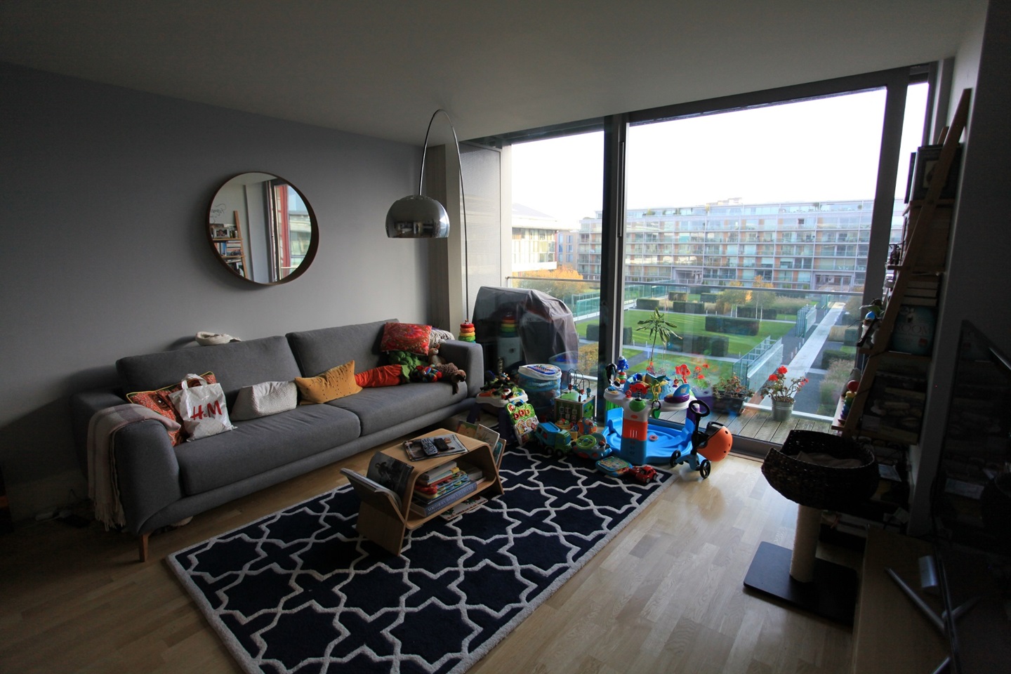 London 2 Bed Flat, Highbury Stadium Square, N5 To Rent Now for £