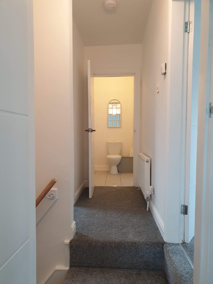 Chasetown, Burntwood 3 Bed SemiDetached House, New Street, WS7 To