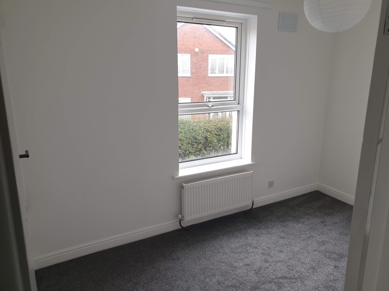 Chasetown, Burntwood 3 Bed SemiDetached House, New Street, WS7 To