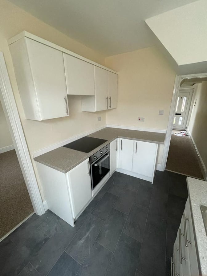 New Rossington, Doncaster 4 Bed Terraced House, Firth Crescent, DN11