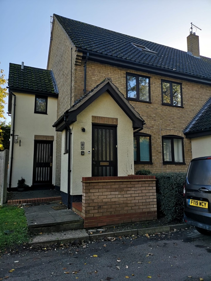 Wyton, Huntingdon 3 Bed Old Farm Court, PE28 To Rent