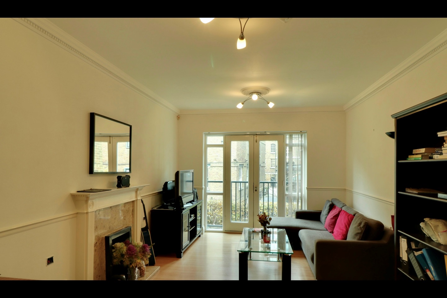 London 2 Bed Flat, Leathermarket Court, SE1 To Rent Now for £2,715.