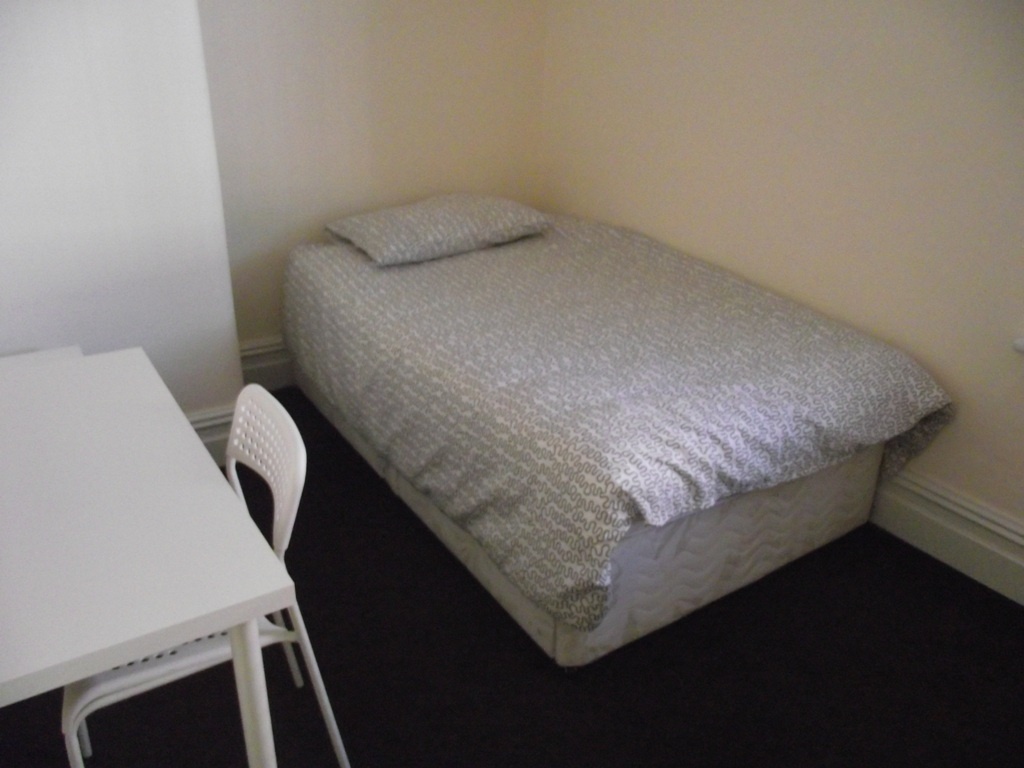 Preston Room in a Shared House, Broadgate, PR1 To Rent Now for £375