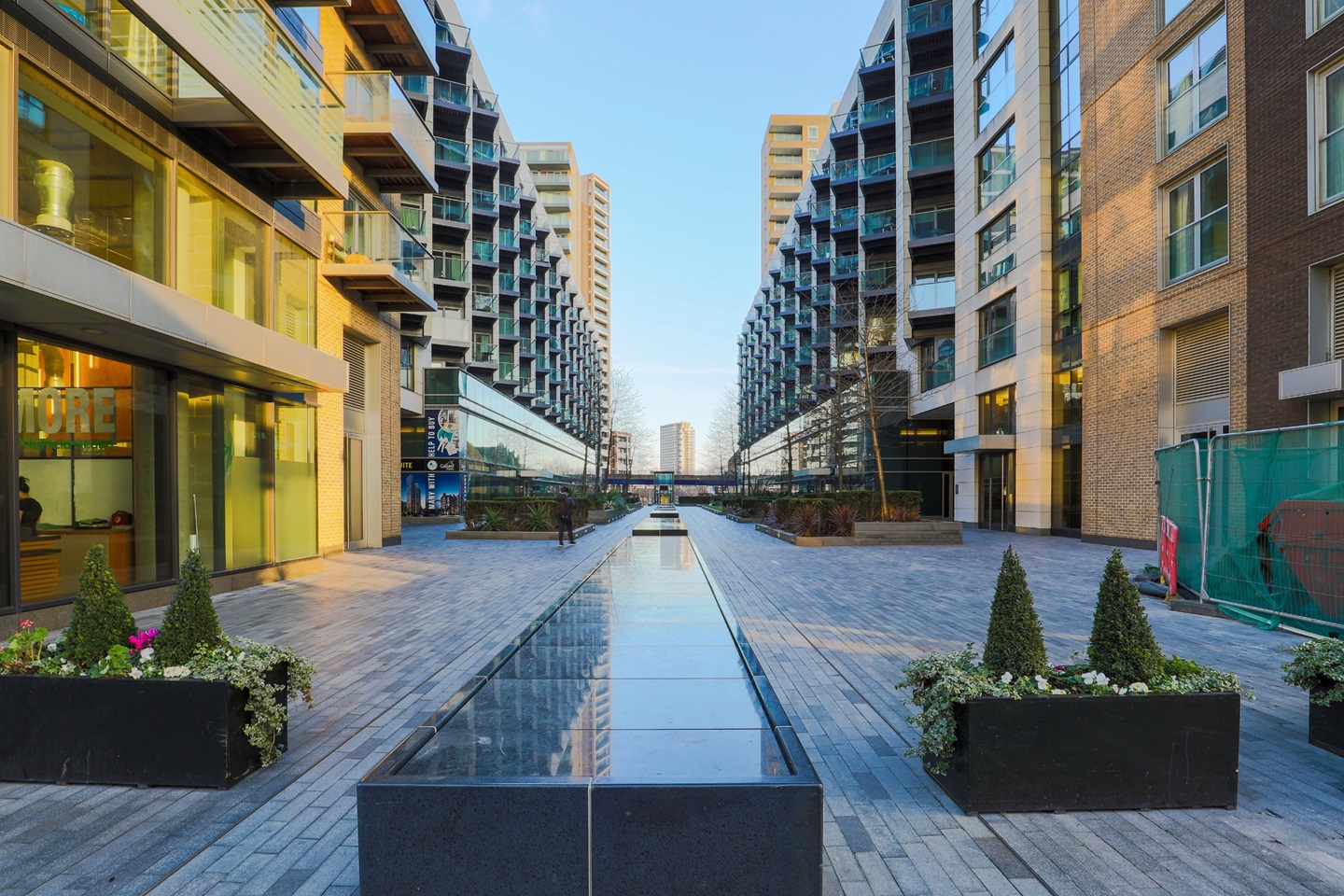 London 1 Bed Flat, Baltimore Wharf, E14 To Rent Now for £2,150.00 p/m