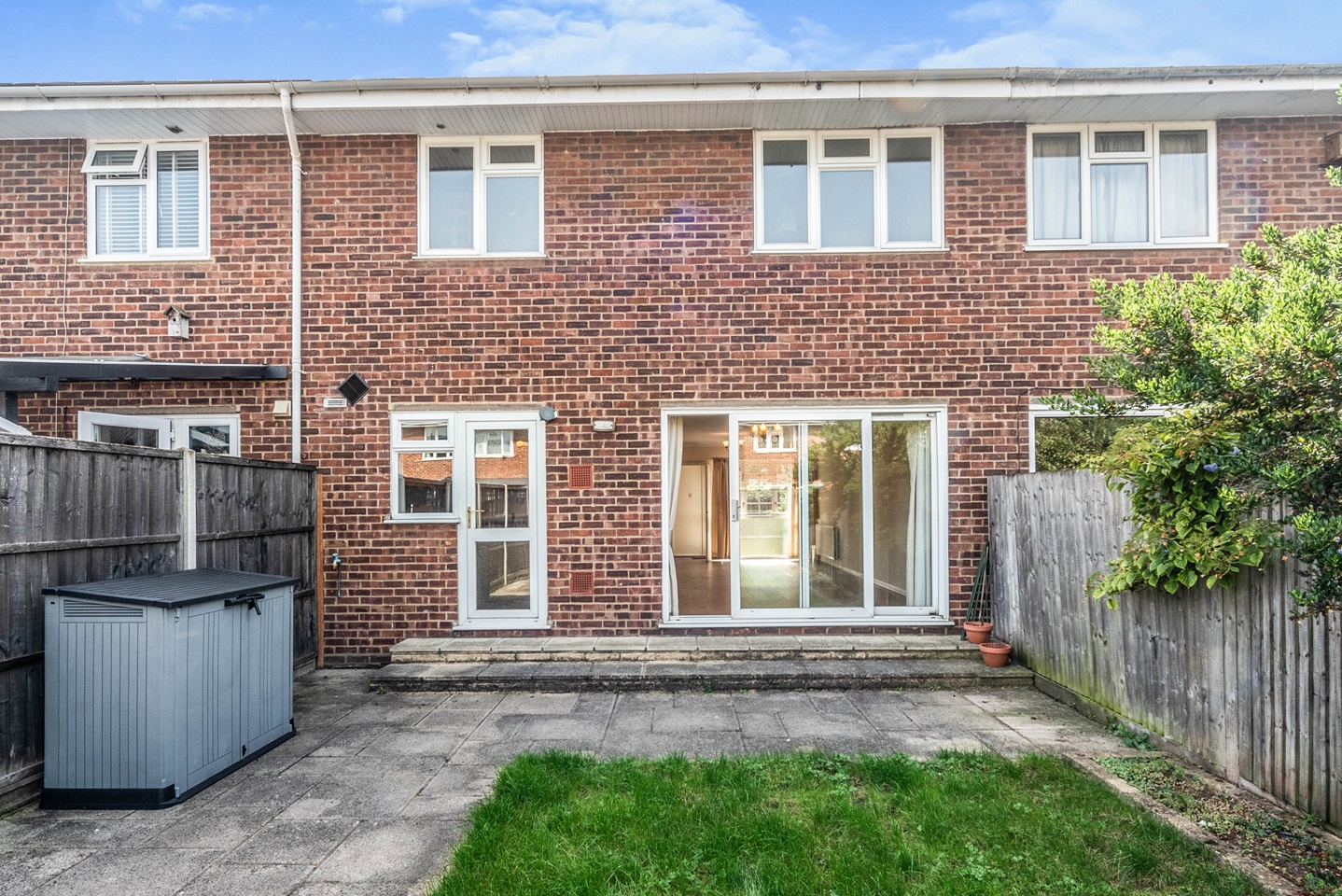 West Molesey 4 Bed Terraced House, Fleetside, KT8 To Rent Now for £2,350.00 p/m