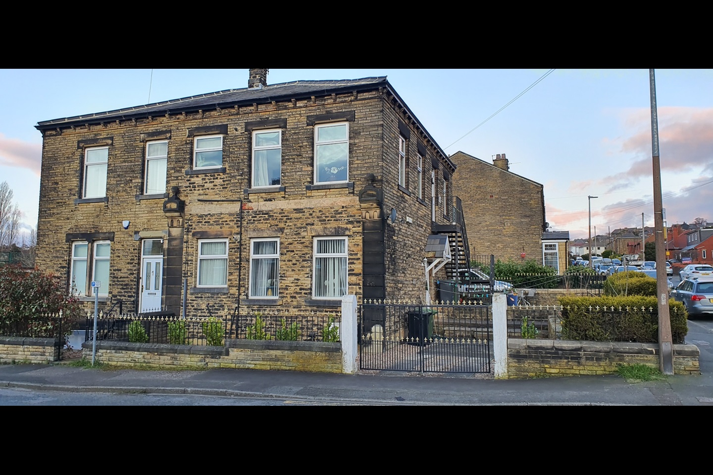 Heckmondwike 3 Bed Terraced House, Grove Road, WF16 To Rent Now for