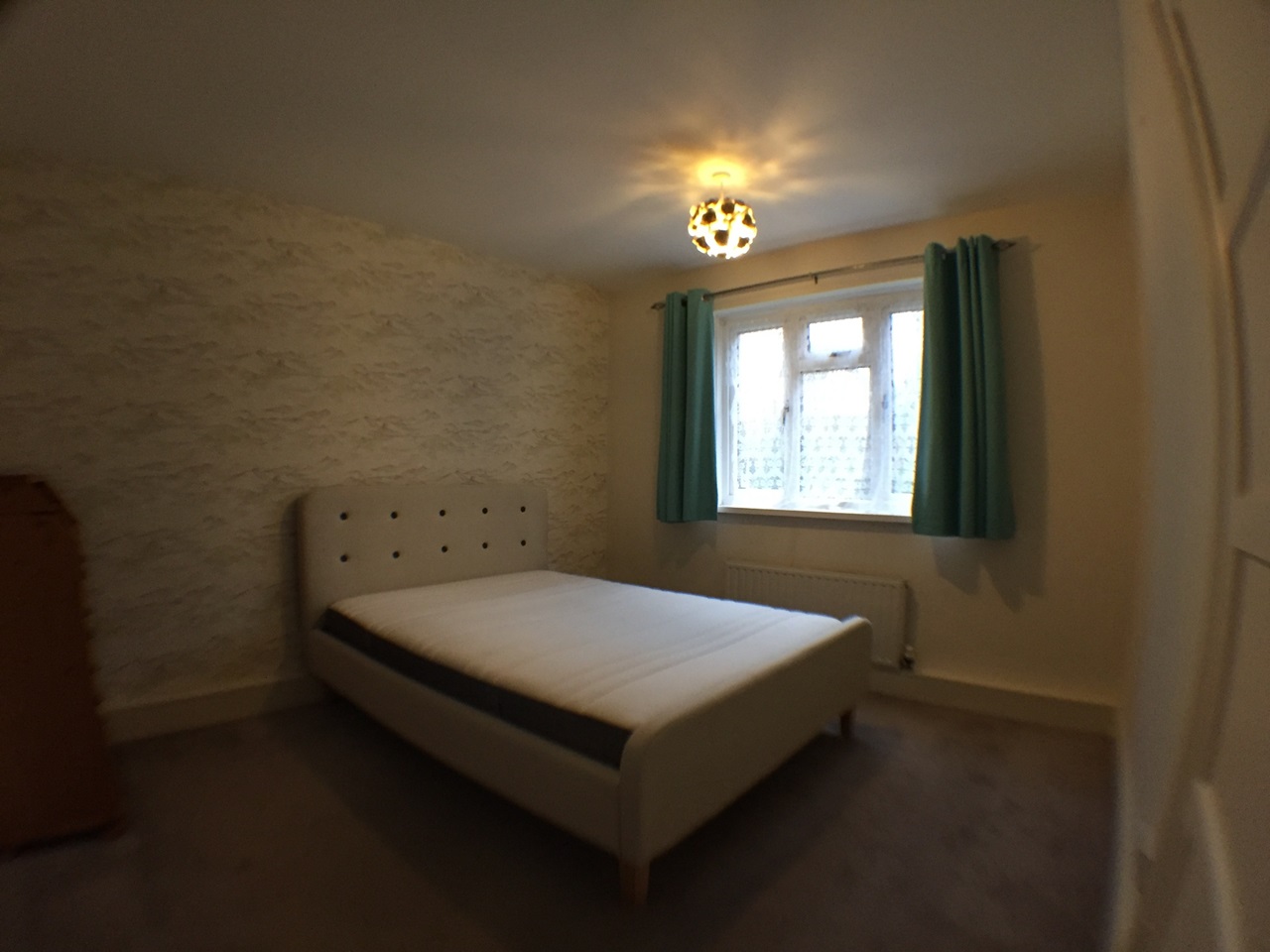 Loughton 1 Bed Flat, Valley Hill, IG10 To Rent Now for £1,250.00 p/m