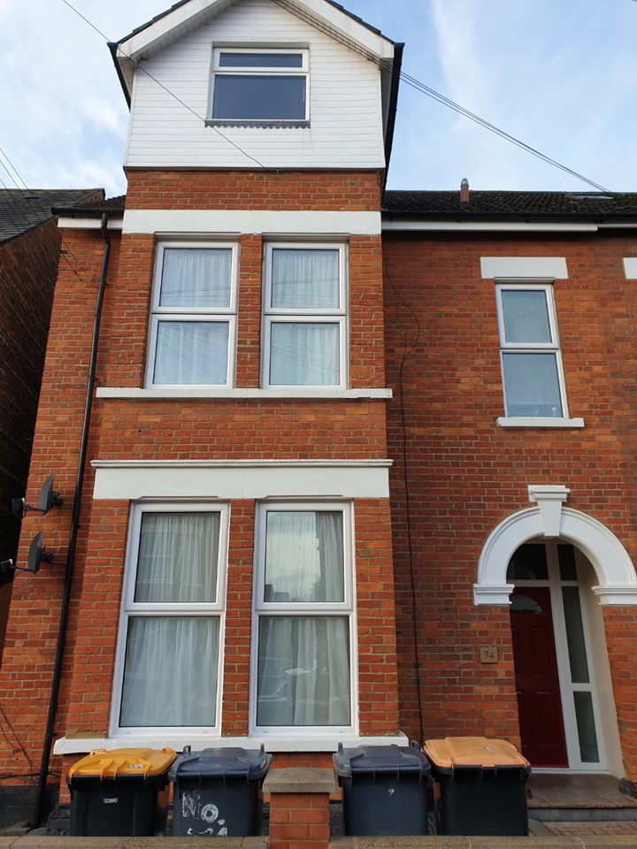 Bedford 1 Bed Flat, Goldington Avenue, MK40 To Rent Now for £750.00 p/m