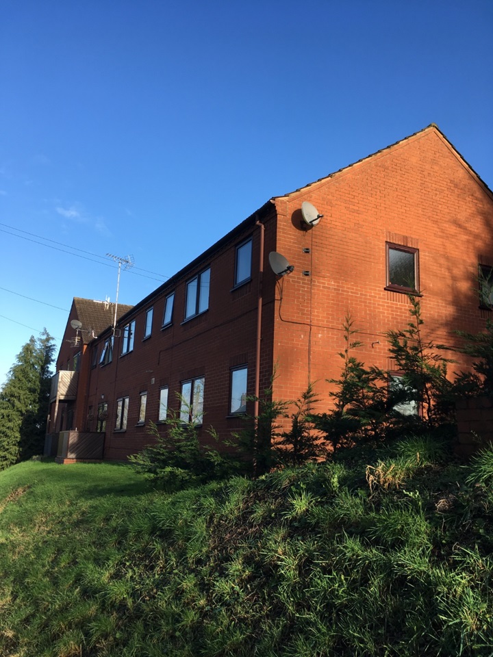 Droitwich 2 Bed Flat, Elizabeth Court, WR9 To Rent Now for £725.00 p/m