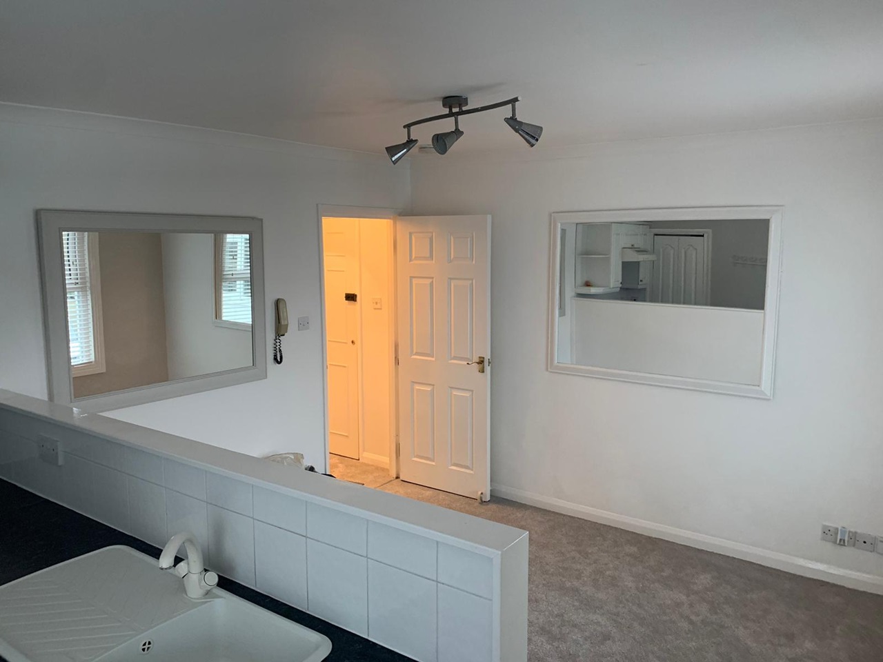 Maidenhead 1 Bed Flat, St. Lukes Road, SL6 To Rent Now for £900.00 p/m