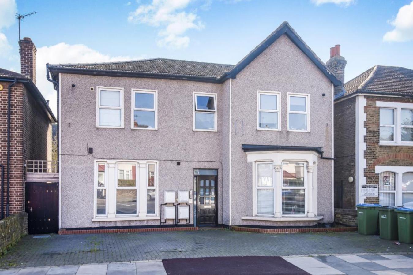 London 2 Bed Flat, Avery Hill Road, SE9 To Rent Now for £1,600.00 p/m