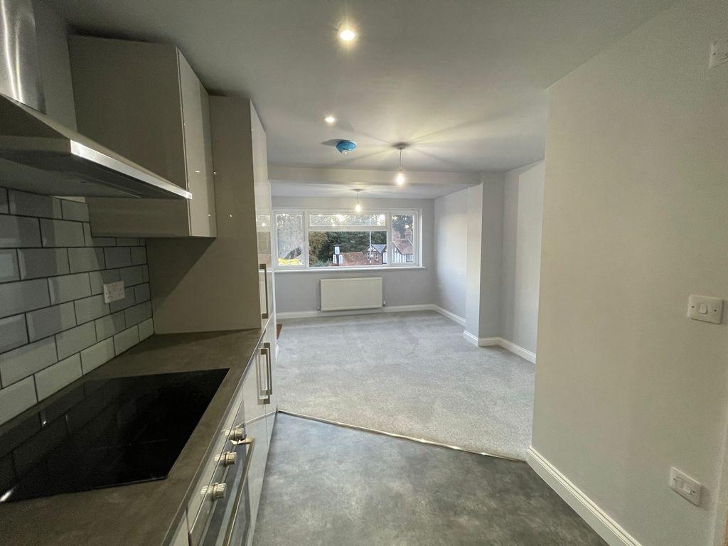 Chalfont St. Giles 1 Bed Flat, London Road, HP8 To Rent Now for £
