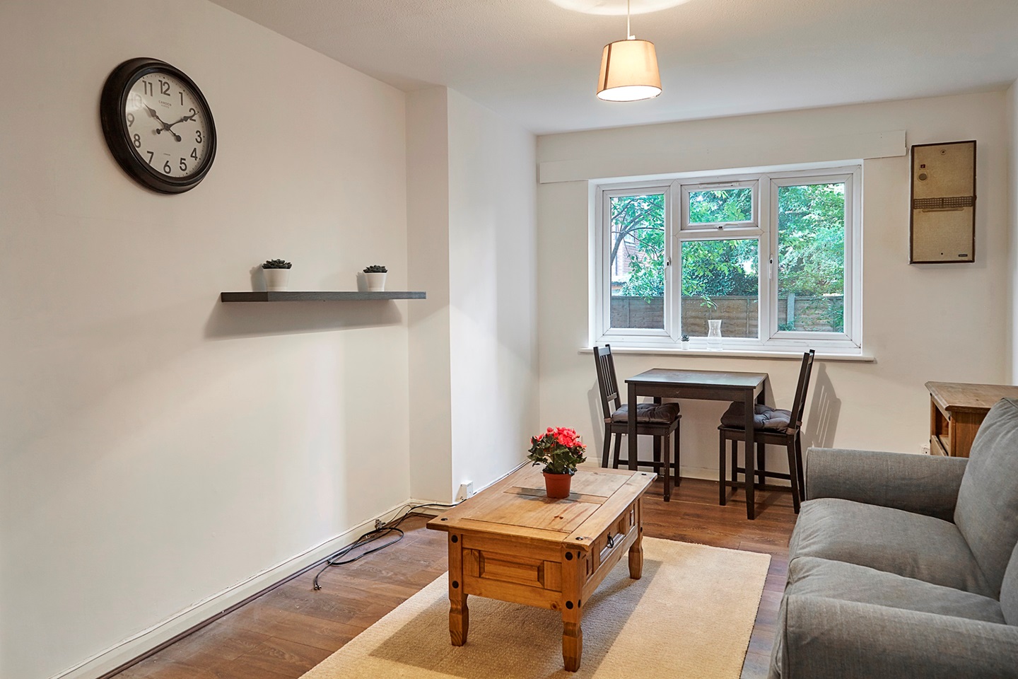 Hounslow 1 Bed Flat, Staines Road, TW3 To Rent Now for £1,250.00 p/m