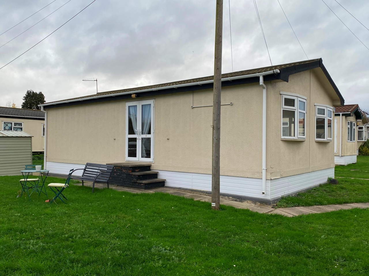 Watford 2 Bed Mobile Home, Winfield Mobile Home Park, WD25 To Rent