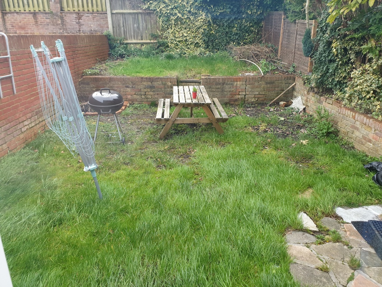 3 Bed Detached House Guildford