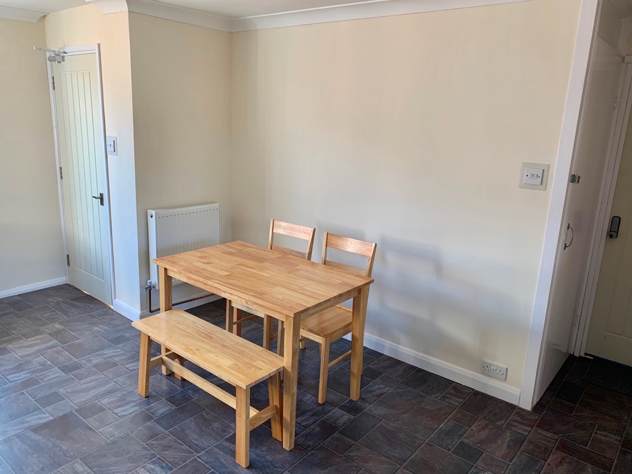 Waterlooville Room in a Shared House, Fulmer Walk, PO8 To Rent Now