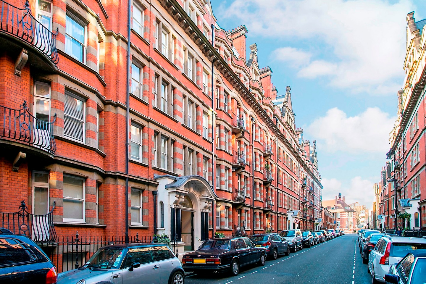 London 3 Bed Flat, Clarence Gate Gardens, NW1 To Rent Now for £