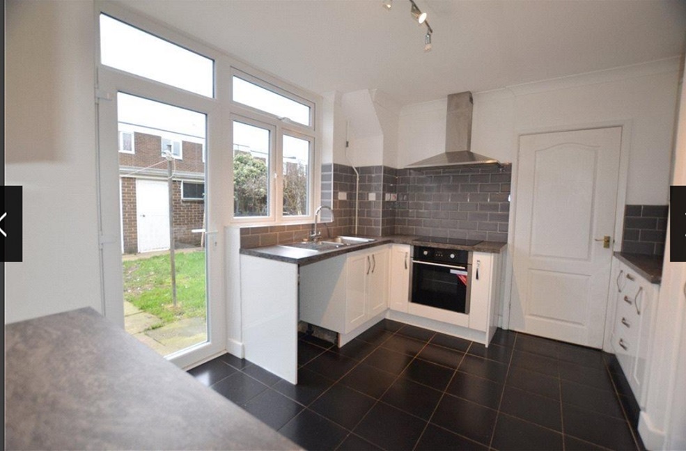 Farnborough 4 Bed End Terrace, Ballantyne Road, GU14 To Rent Now