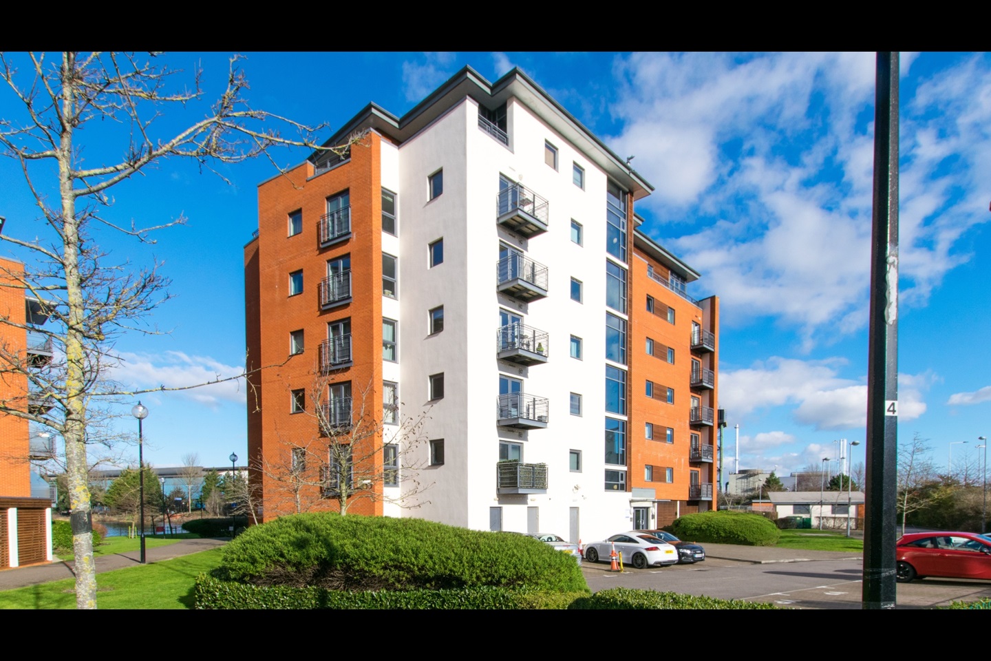 Cardiff 2 Bed Flat, Galleon Way, CF10 To Rent Now for £2,200.00 p/m